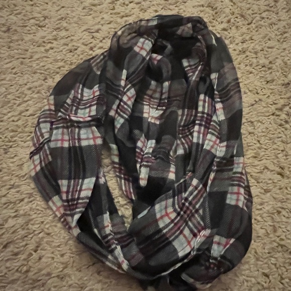 Colorful Patterned Scarves Collection - Picture 10 of 10